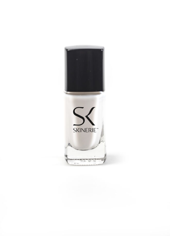 4. Dê descanso às unhas | Verniz de tratamento, €6,50, Skinerie