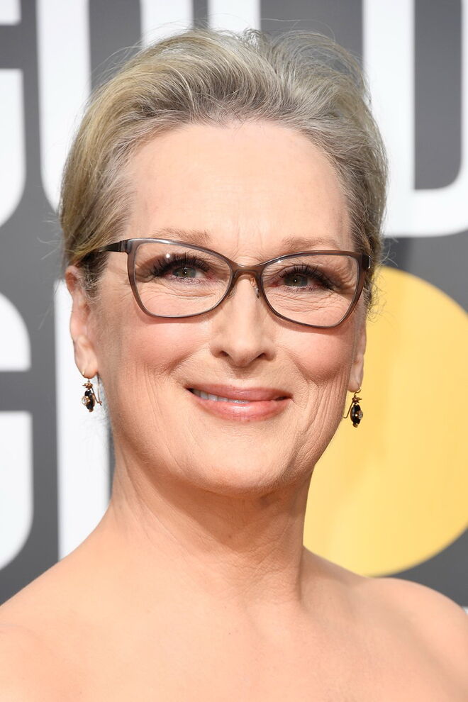 Meryl Streep | É a atriz com mais nomeações para os Óscares da Academia, mas nem tudo foi fácil na carreira de Meryl Streep. Quando tinha 26 anos, fez um casting para o remake do filme King Kong, do produtor Dino De Laurentiis, convidada pelo filho deste. “Eu entrei e o filho dele estava lá sentado, e estava animado por ter trazido a nova atriz”, conta Meryl Streep. “E o pai diz ao filho em italiano: ‘Que bruta? Porque é que me trouxeste esta coisa feia?’”