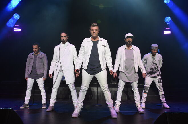 Os Backstreet Boys atuam na Altice Arena, a 11 (desde €35). 