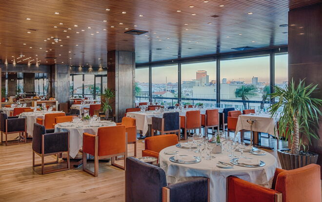 O restaurante Grill D. Fernando fica no 12º andar do Altis Grand Hotel