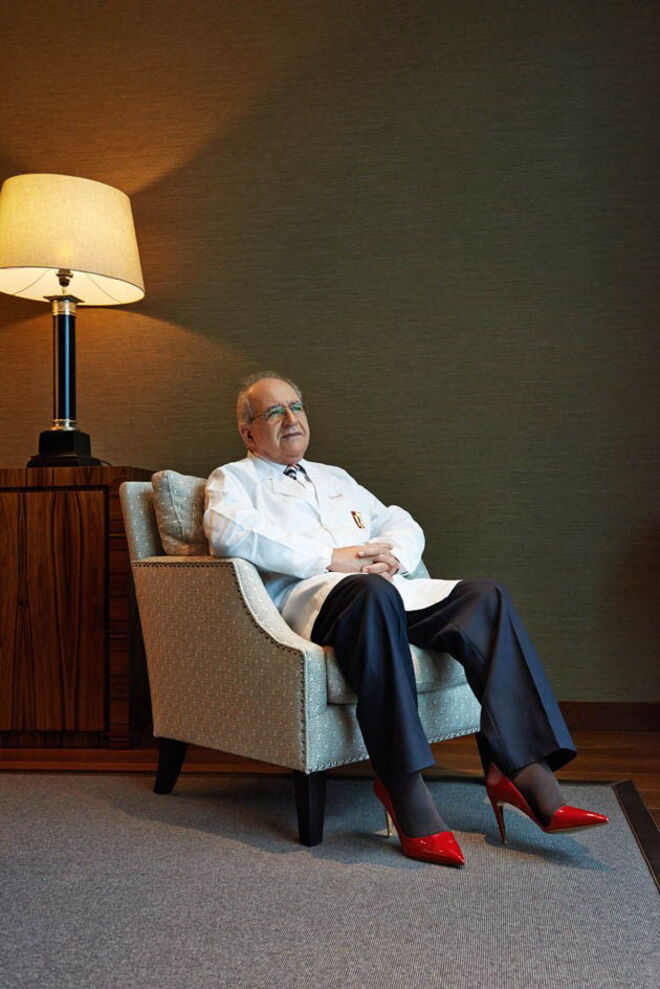 José Rosa, cirurgião plástico | "Sabe o que me deixa feliz? Quando a mulher, passados uns anos, vem ter comigo e diz: 'Não gosto desta cicatriz.' Porque quer dizer que já confia, já se permite ser exigente"