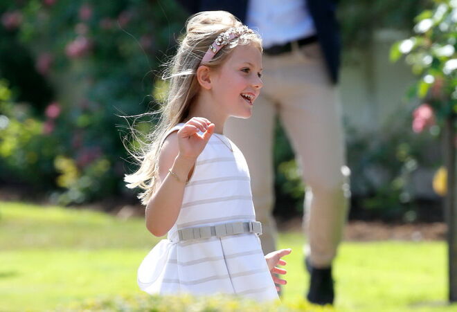 Princesa Estelle da Suécia | Tem seis anos e é a filha mais velha da Princesa Victoria da Suécia e do príncipe Daniel. É a segunda na linha de sucessão ao trono sueco