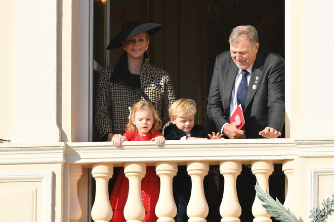 Príncipes Jacques e Gabriella do Mónaco | Os gémeos têm três anos e são os únicos filhos do Príncipe Alberto e da Princesa Charlene do Mónaco. Apesar de Gabrielle ser a mais velha dos dois, será ele o herdeiro ao trono.
