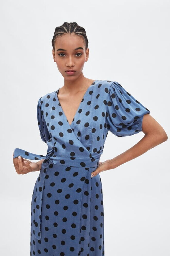 Vestido TRF, Zara | €39,95