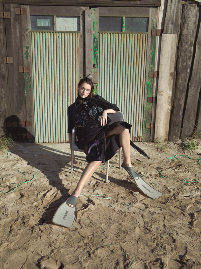 Casaco e Saia em Vinil - Coleção Ilimitada | Vestido de renda Mango | Barbatanas - Cressi | Brincos Marta Pinto Ribeiro na Collectiva 