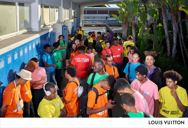 Adolescentes na Escola