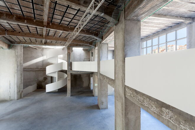 Interior Carpintarias de S. Lázaro 