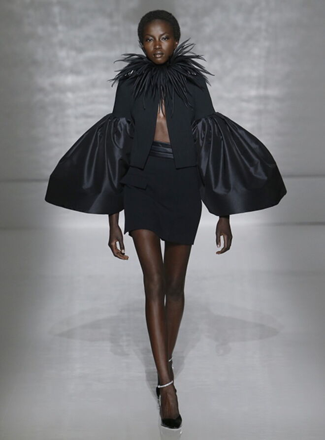 Desfile de alta-costura Givenchy 2019