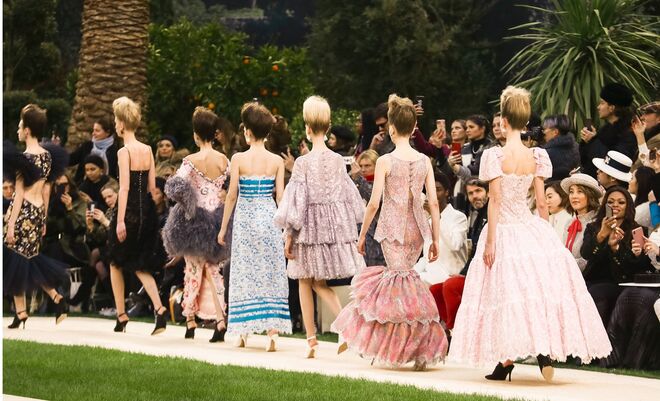 "Improvisa. Sê mais criativo. Não por necessidade mas porque quereres. A evolução é o segredo para o sucesso.”
