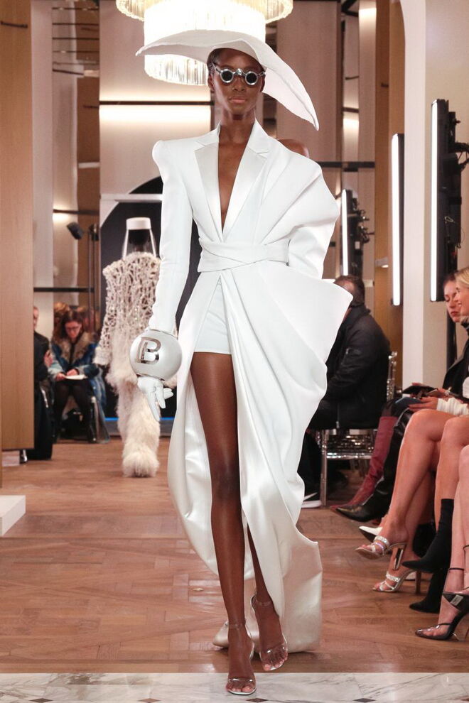 Desfile de alta-costura primavera-verão Balmain 2019