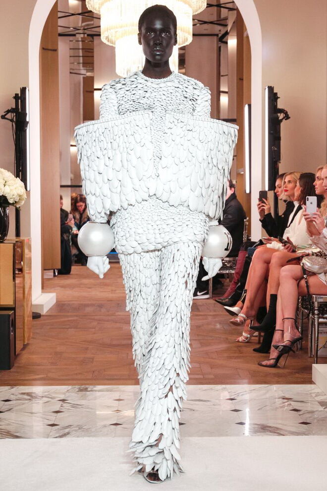 Desfile de alta-costura primavera-verão Balmain 2019
