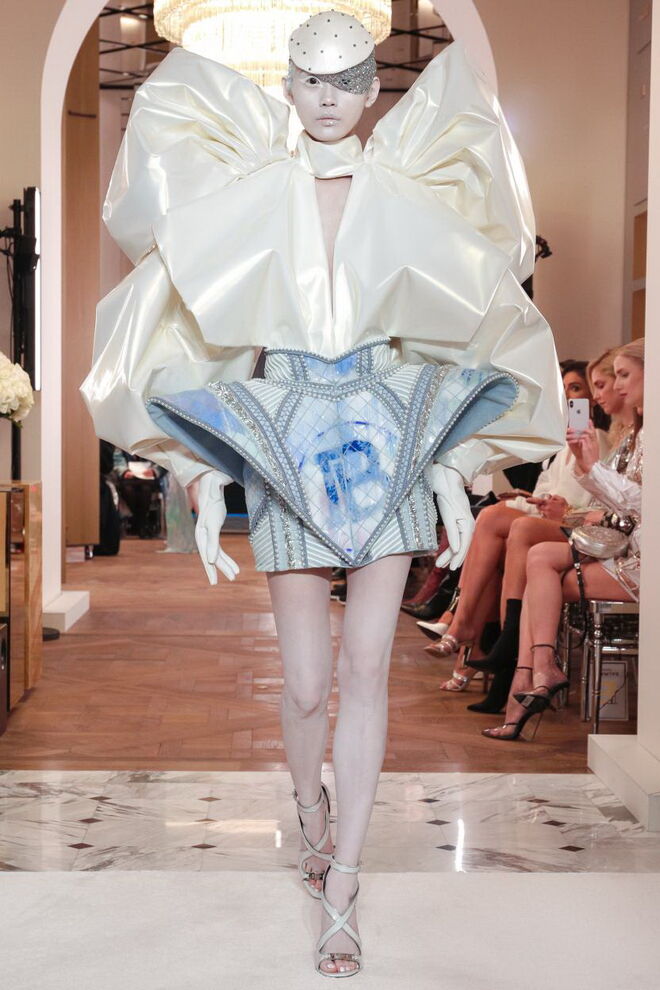 Desfile de alta-costura primavera-verão Balmain 2019