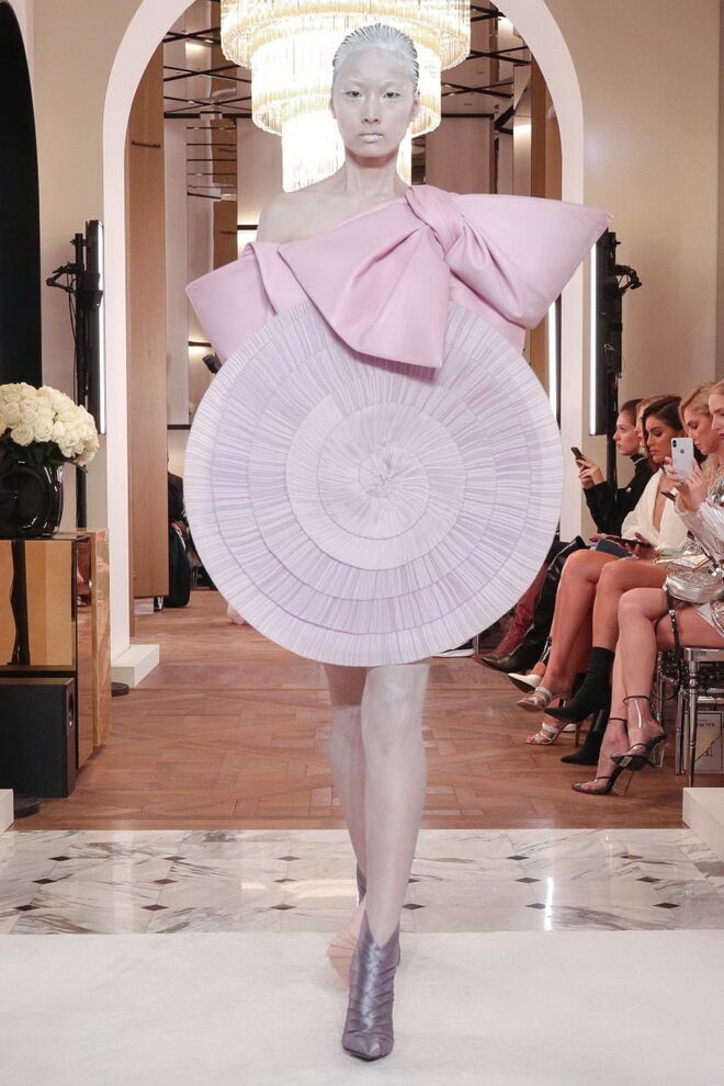 Desfile de alta-costura primavera-verão Balmain 2019