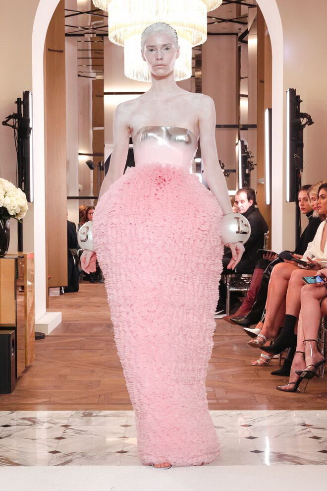 Desfile de alta-costura primavera-verão Balmain 2019