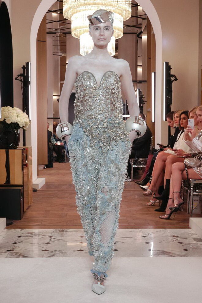 Desfile de alta-costura primavera-verão Balmain 2019