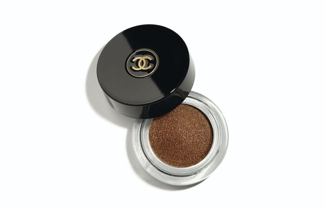 Ombre Première Crème no tom 840 Platine Bronze, €33, Chanel