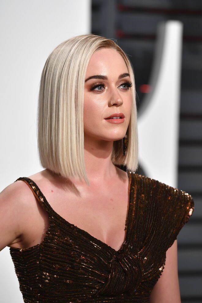 Katy Perry (Cantora) -“Tenho orgulho em dirigir a minha própria empresa. Sou uma empreendedora.” - Forbes, 2015