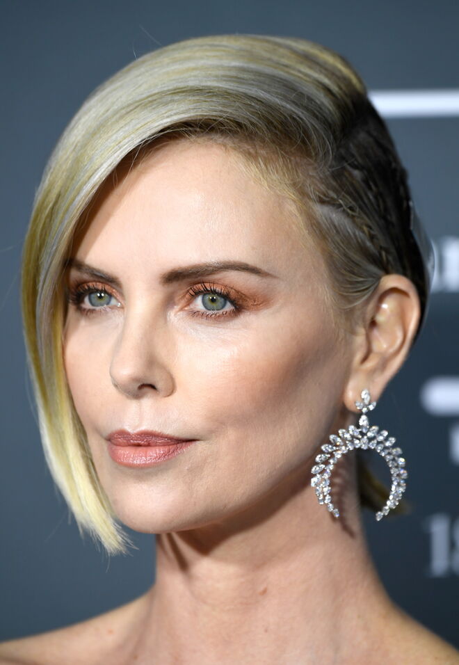 JANEIRO | Charlize Theron no Critics’ Choice Awards 2019
