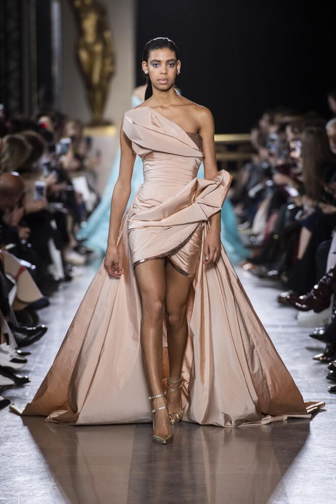 Desfile de alta-costura primavera-verão Elie Saab 2019