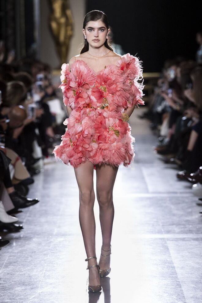 Desfile de alta-costura primavera-verão Elie Saab 2019