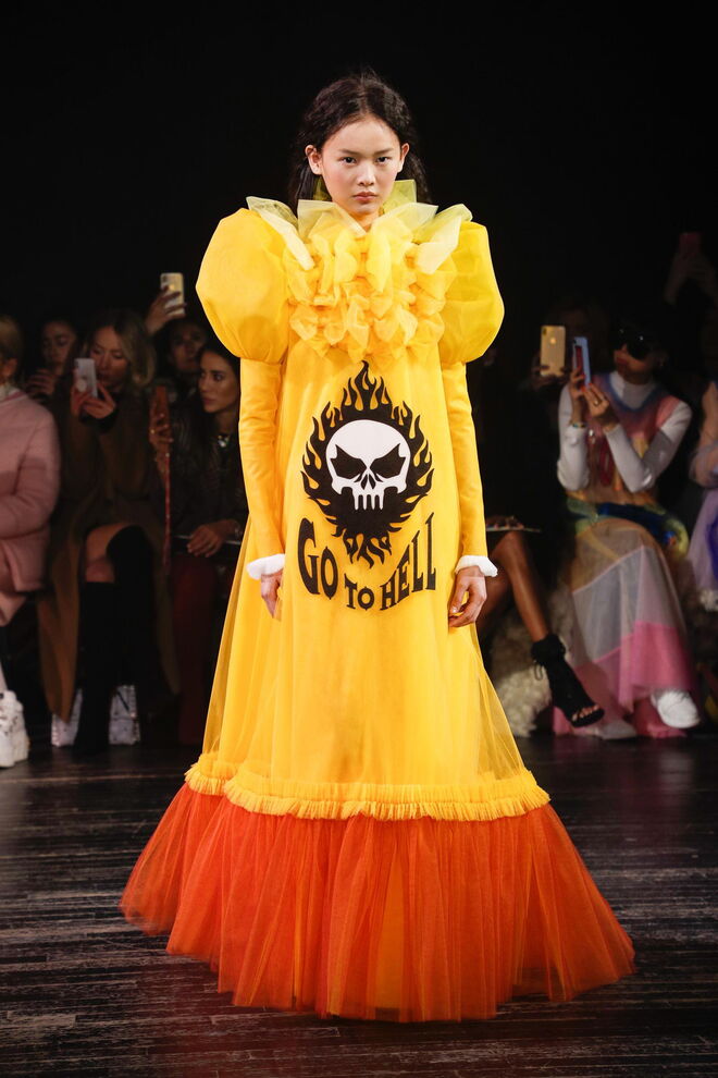 Desfile de alta-costura primavera-verão Viktor & Rolf 2019