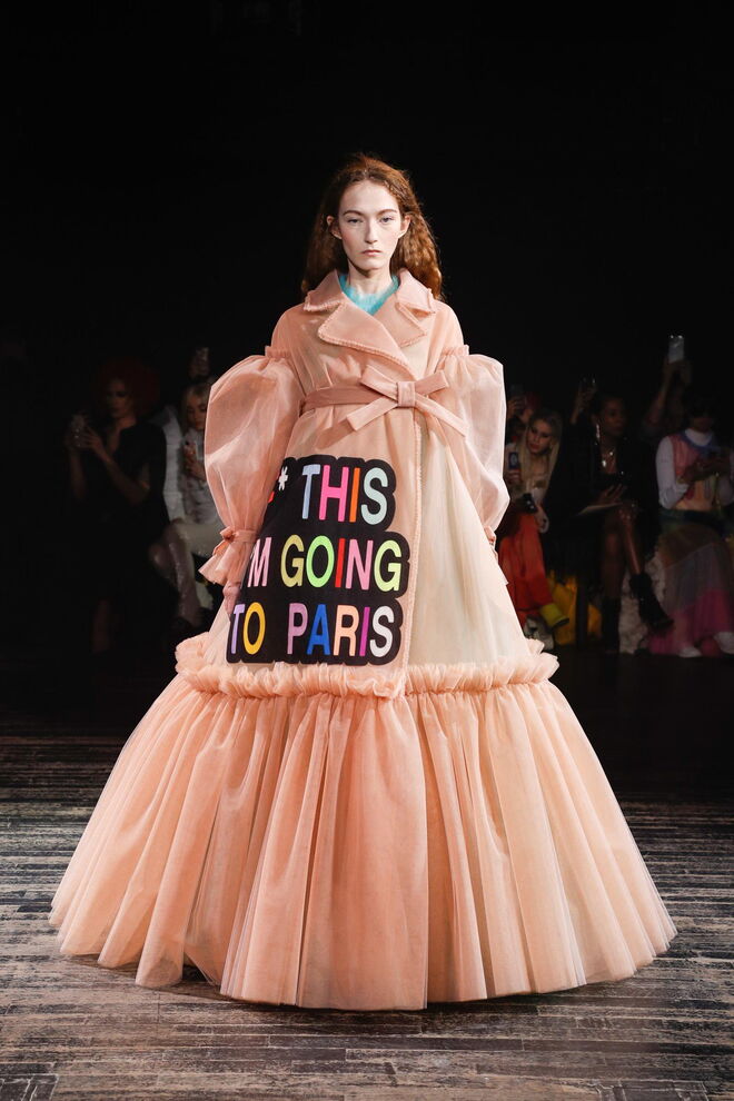 Desfile de alta-costura primavera-verão Viktor & Rolf 2019