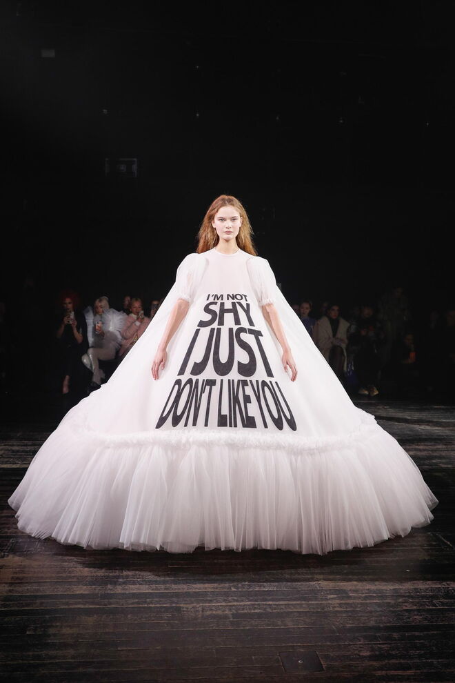 Desfile de alta-costura primavera-verão Viktor & Rolf 2019