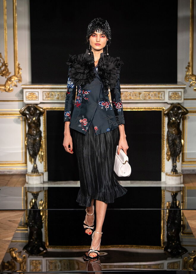 Desfile de alta-costura primavera-verão Armani Privé 2019