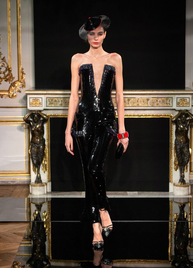 Desfile de alta-costura primavera-verão Armani Privé 2019