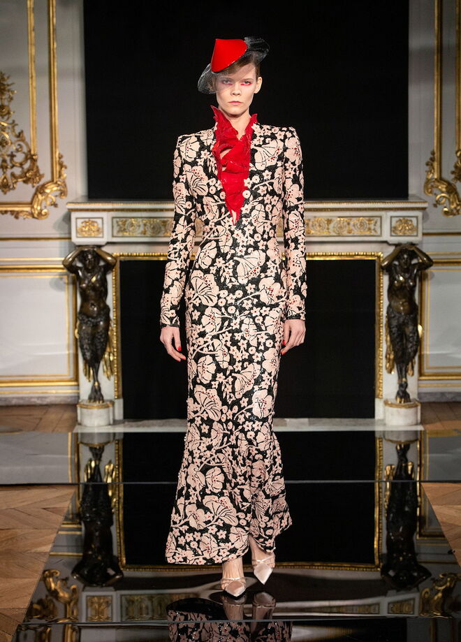 Desfile de alta-costura primavera-verão Armani Privé 2019