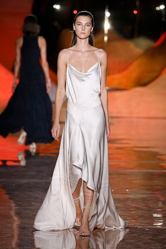 Desfile Pedro del Hierro primavera/verão 2019, na Mecedes-Benz Fashion Week Madrid.