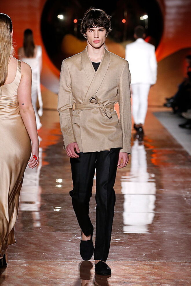 Desfile Pedro del Hierro primavera/verão 2019, na Mecedes-Benz Fashion Week Madrid.