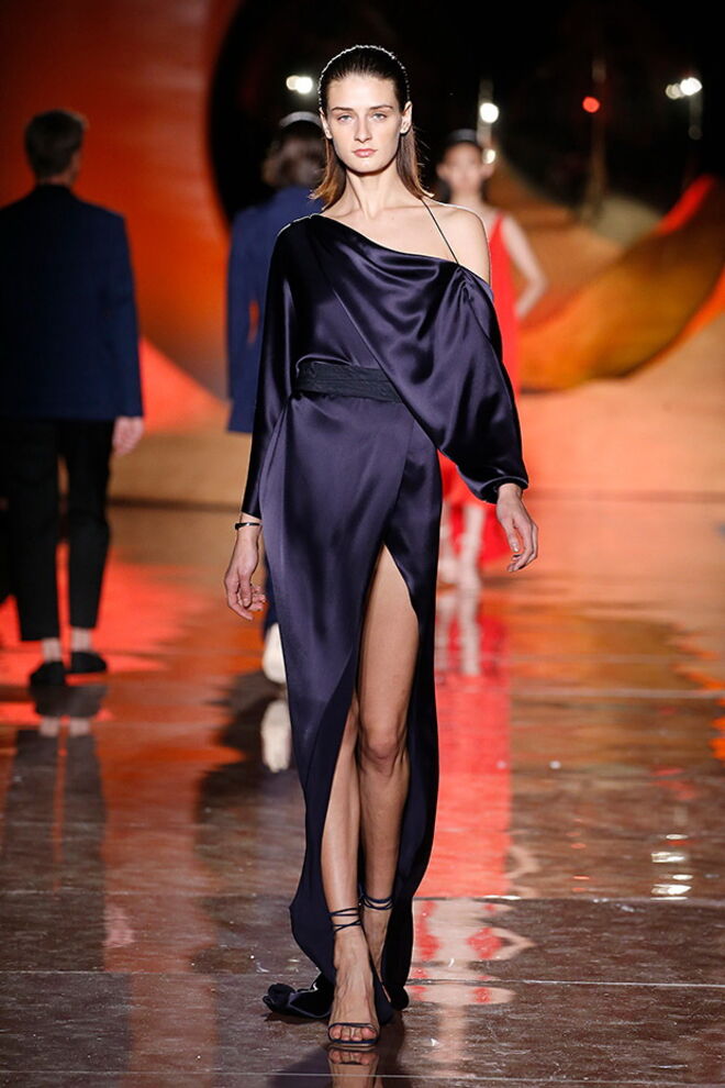 Desfile Pedro del Hierro primavera/verão 2019, na Mecedes-Benz Fashion Week Madrid.