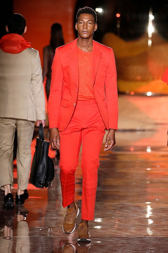 Desfile Pedro del Hierro primavera/verão 2019, na Mecedes-Benz Fashion Week Madrid.