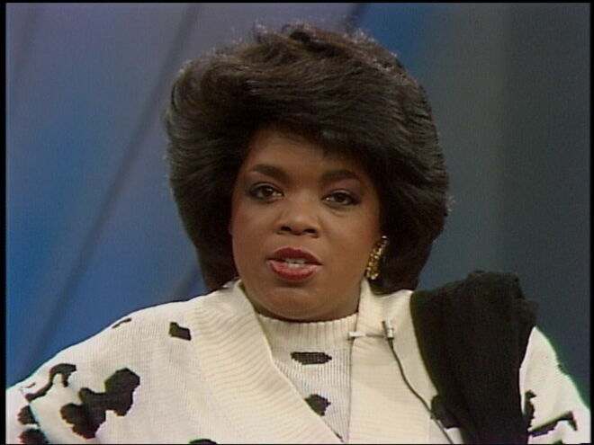 1986 | Oprah Winfrey partilha a sua história pessoal de abuso sexual na infância.