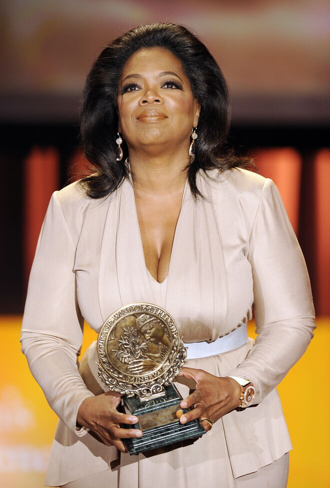 2010 | Oprah Winfrey recebe o Prémio Minerva na 'Women's Conference'