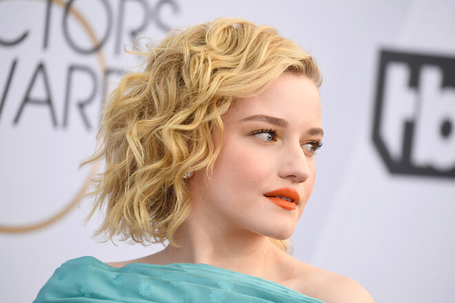 FEVEREIRO | Julia Garner nos SAG Awards 2019