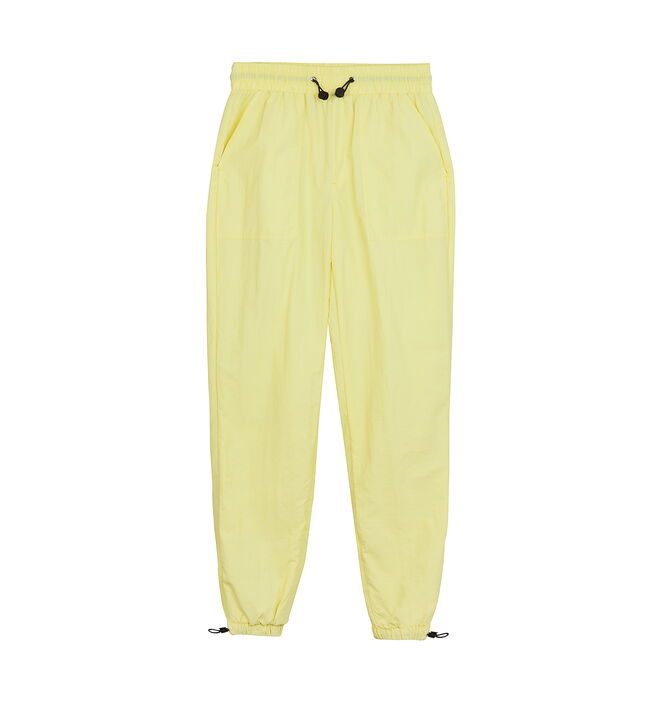 Calças jogger de nylon, €17,99, Bershka