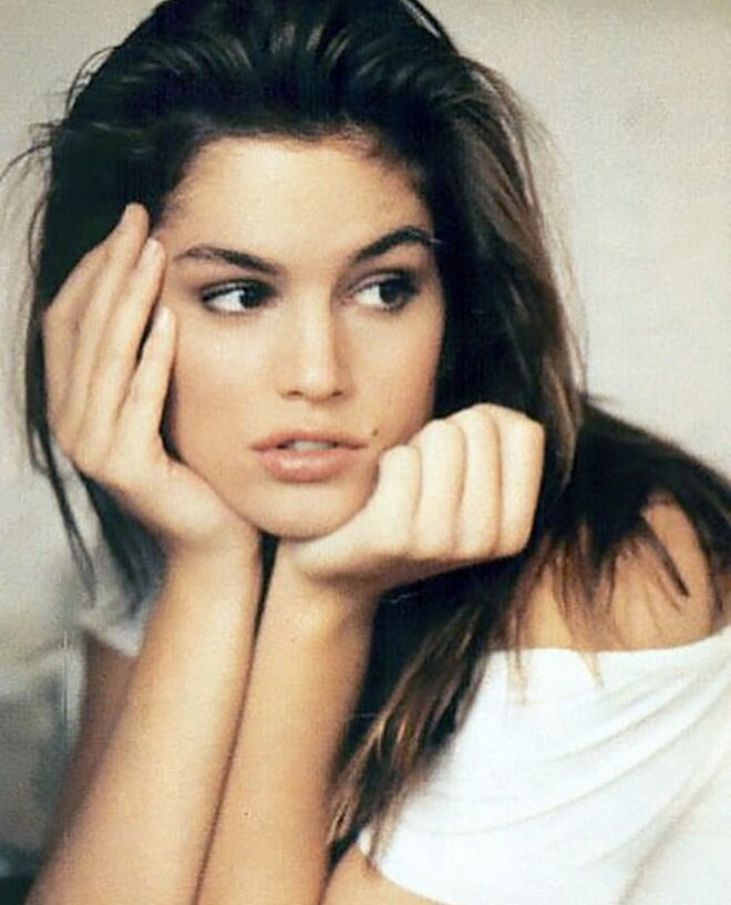 Cindy Crawford | 21 anos 