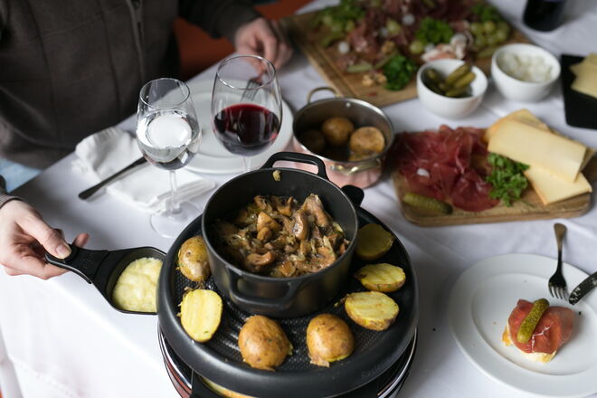 Provar o novo fondue do Olivier Avenida