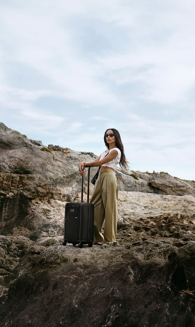 Lenny e Zoë Kravitz para a TUMI