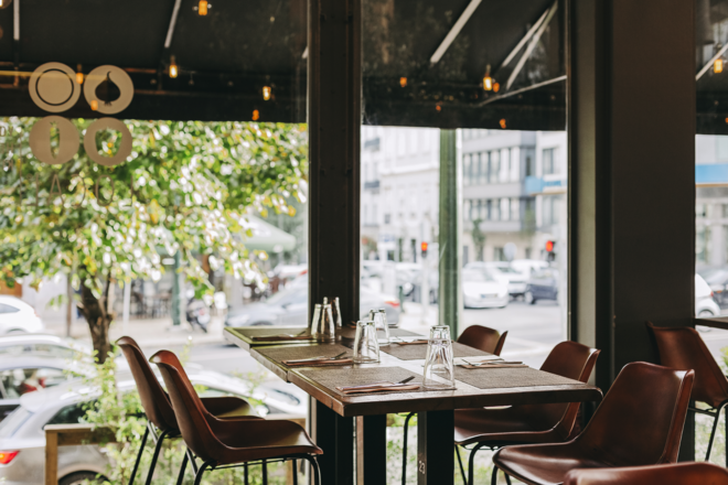 Provar as iguarias saudáveis do novo Local Your Healthy Kitchen Avenida