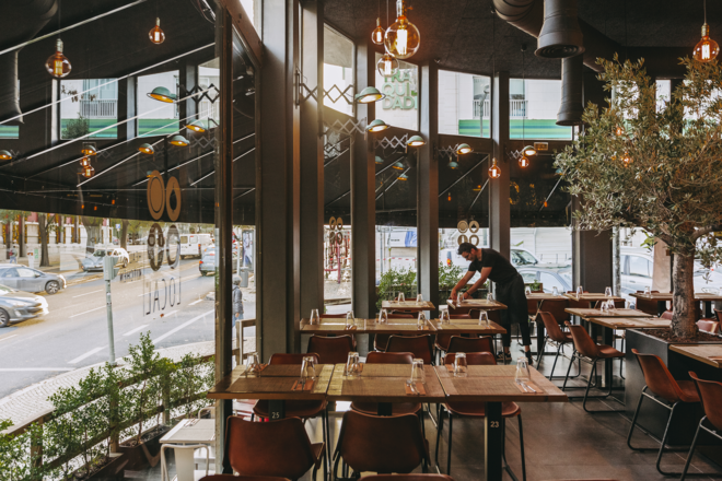 Provar as iguarias saudáveis do novo Local Your Healthy Kitchen Avenida