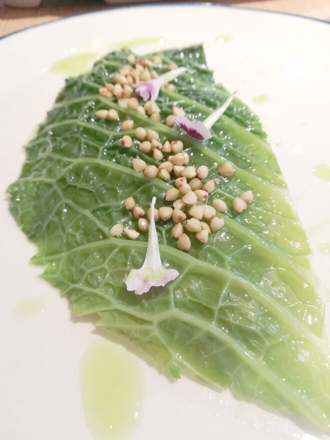 Couves, trigo sarraceno e pimentão 