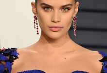 Sara Sampaio com joias Chopard
