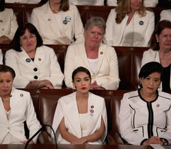 Estado da União: a razão pela qual as mulheres congressistas se vestiram de branco