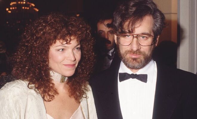 €200 milhões | Steven Spielberg e Amy Irving - Em 1989, a fortuna do realizador foi avaliada em praticamente €200 milhões e Amy recebeu a modesta quantia de €90 milhões - praticamente metade. Foram casados durante três anos.