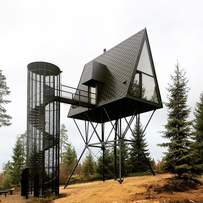 Pan Treetop Cabin