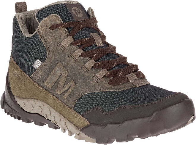 Ténis, €119,90, Merrell