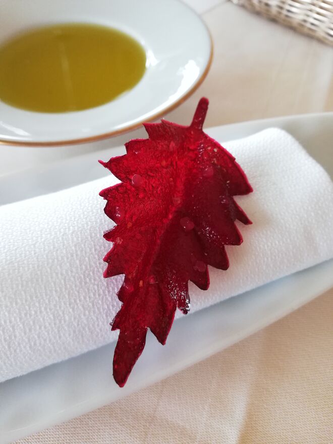 Folha feita de gel de beterraba